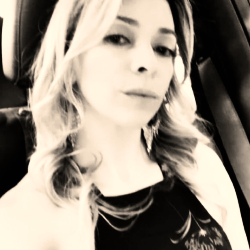 Meet your Posher, Elizet